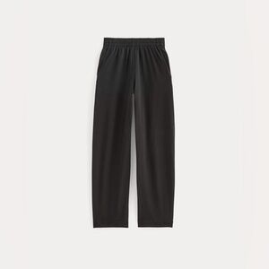 Everlane off duty barrel pant in black